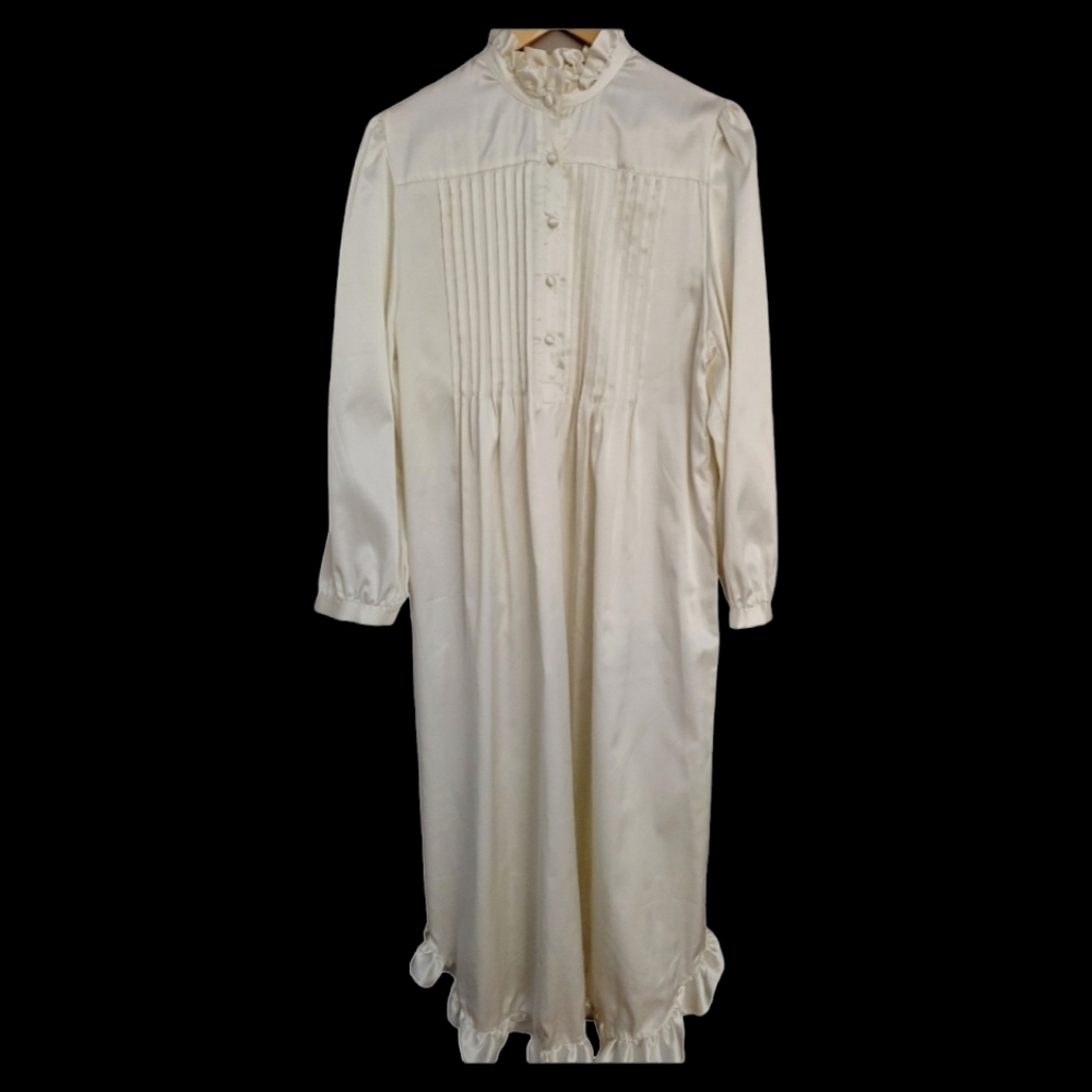 Nicole Vintage Grandma, Prairie, Cottage Core,  Nightgown Modest Wedding Ivory